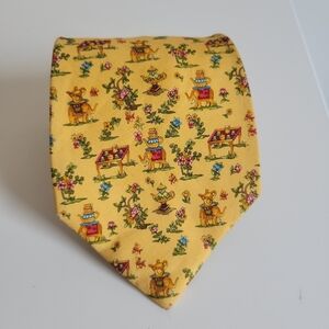 Salvatore Ferragamo 100% Silk Tie‎ Yellow Elephant Print